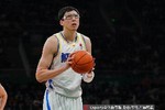 京媒：京城德比谁也输不起 北控上半场暂时没办法限制周琦