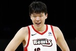 拓媒:杨瀚森在G联盟是进攻核心但在NBA不是 这限制了他的发挥