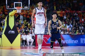 媒体人:徐昕这种天赋原本就在广东 但自己没用好 那只能承受结果
