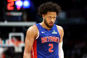 活塞季后赛半场落后20+但最终逆转 97-98赛季以来第三队