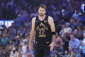 东契奇：人们不会明白我有多沮丧 我想打球尤其是这个时间点