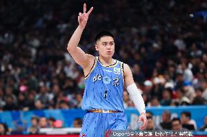杀疯了！陈盈骏12中9超高效砍下26分4篮板1助攻