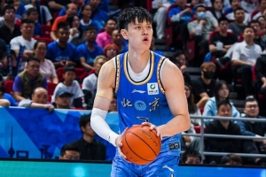 翟晓川防洛夫顿效果不错 下半场一定要给曾凡博更长的出场时间