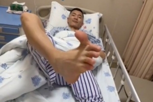 陈林坚：熬过伤痛 终于和腿里的钢板正式告别 愿往后步履安稳
