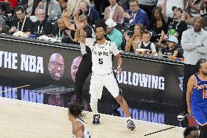 卡斯尔:我们来纽约是冲着连赢两场来的 G3赢了没人在庆祝