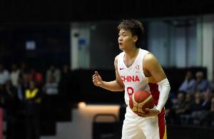媒体人:中国男篮需1位既能组织又能强解的后卫 就像亚洲杯的赵睿